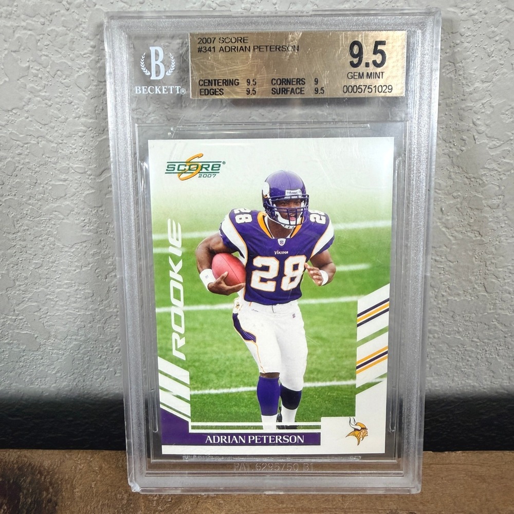 2007 Score Adrian Peterson Rookie Football Card #341 Vikings BGS 9.5 Gem Mint